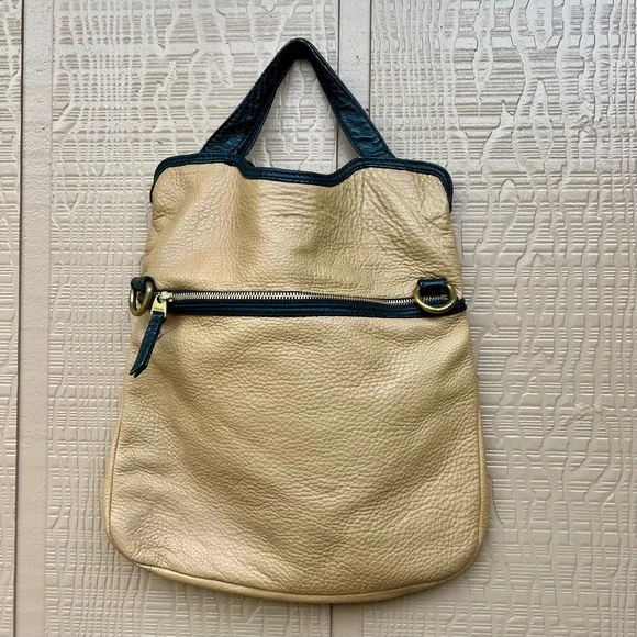 ⭐️Fossil Two-Tone Leather Tote Bag 15” H X 14” W - Picture 2 of 8